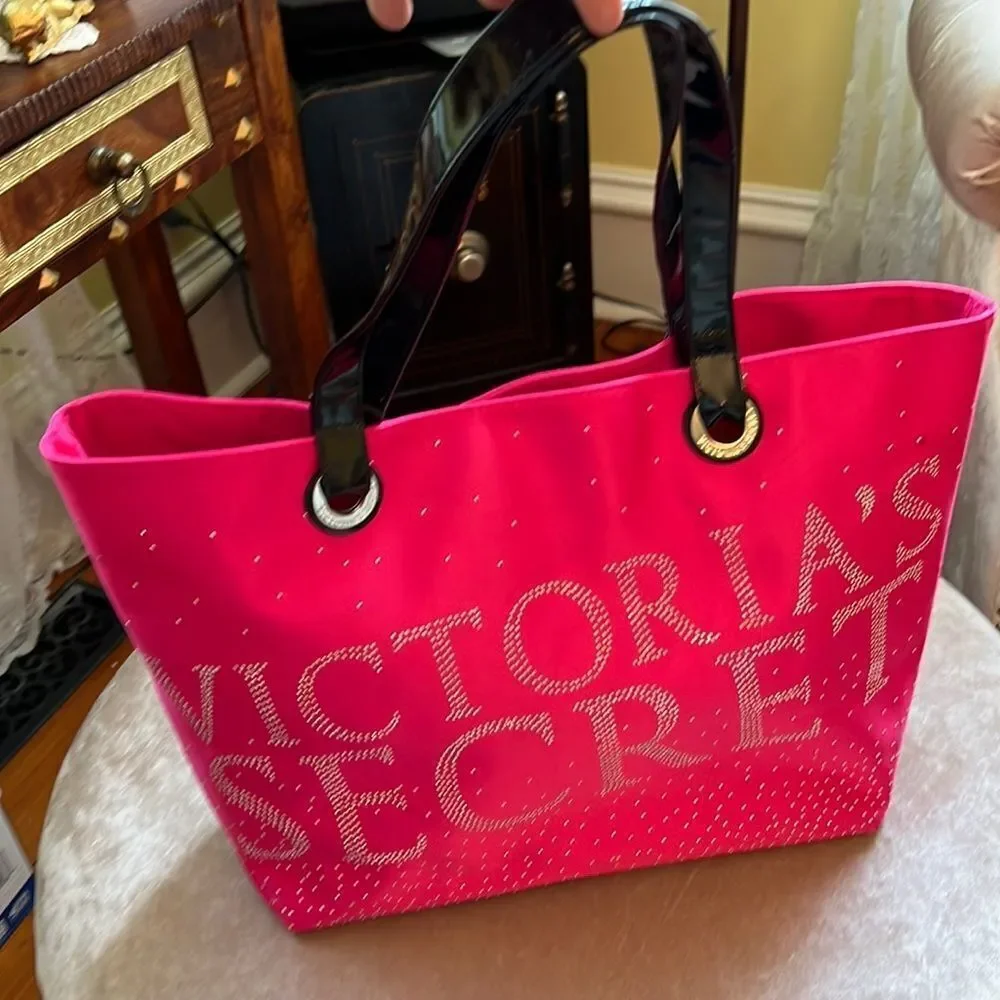 Victoria’s Secret EUC #barbiecore Pink Satin Tote Weekender Beach Bag EUC